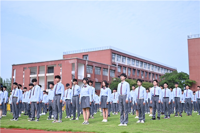 考不上高中怎么辦？武漢新華考前擇校咨詢周為你指明方向